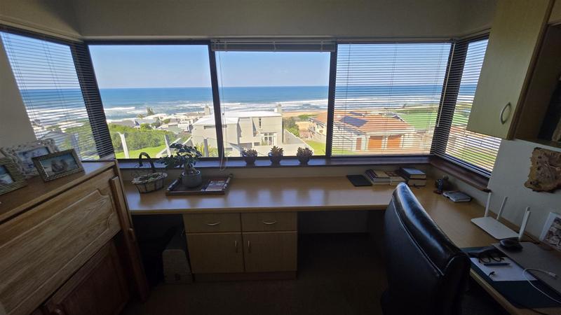 3 Bedroom Property for Sale in Glentana Western Cape